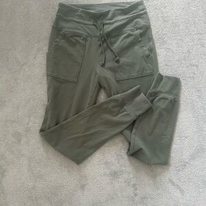 Wild Fable Jogger/Leggings